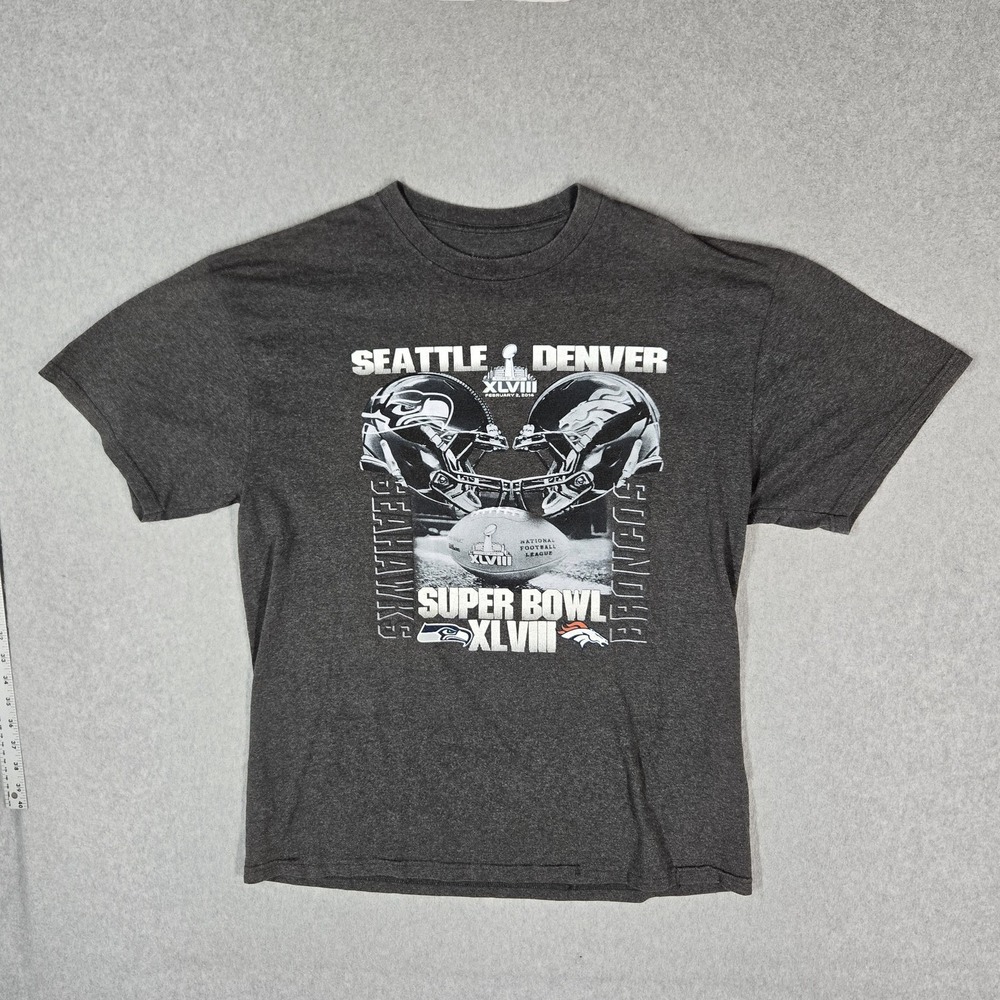 Seattle Seahawks x Denver Broncos Men Shirt XL Gray  Super Bowl XLVIII